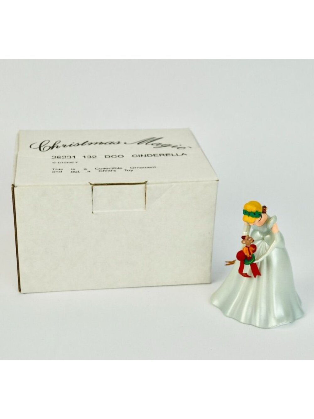 Disney Grolier Christmas Magic 26231 132 DCO Cinderella Ornament IN BOX